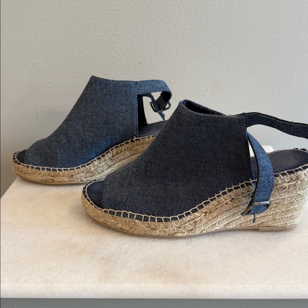 Gap Chambray Open-Toe Espadrille Wedge Sandals - Picture 4 of 5